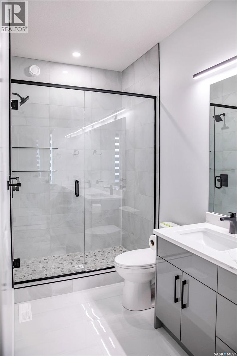430 Nazarali Manor, Saskatoon, SK