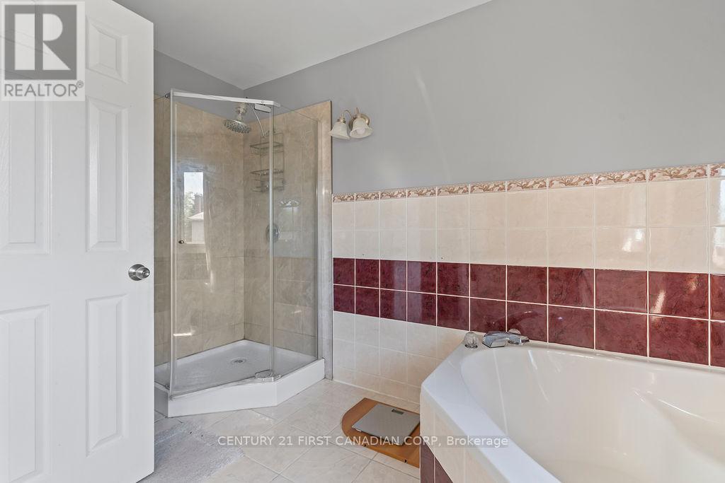 106 Pine Valley Drive, London South (South N), ON