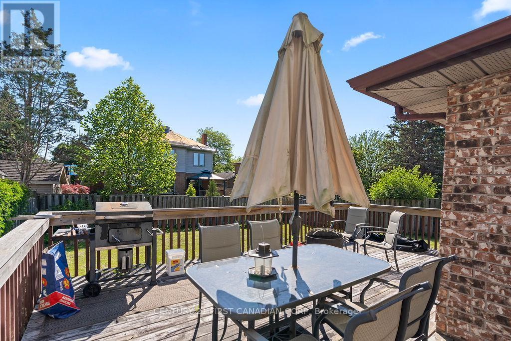 106 Pine Valley Drive, London South (South N), ON