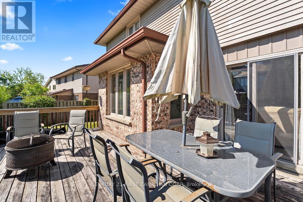 106 Pine Valley Drive, London South (South N), ON