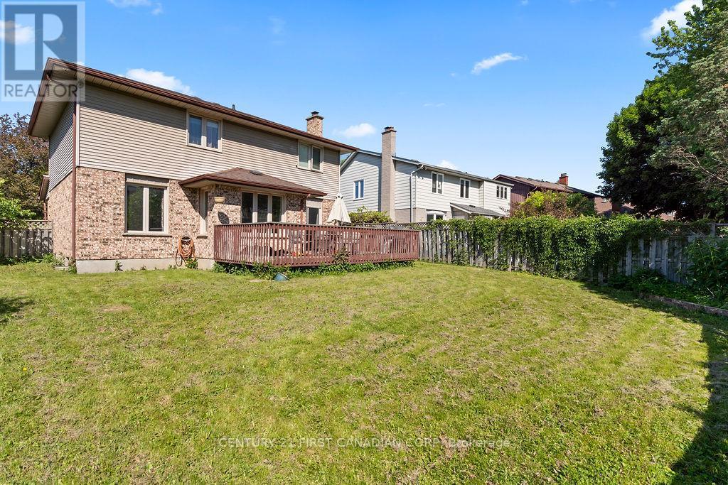 106 Pine Valley Drive, London South (South N), ON
