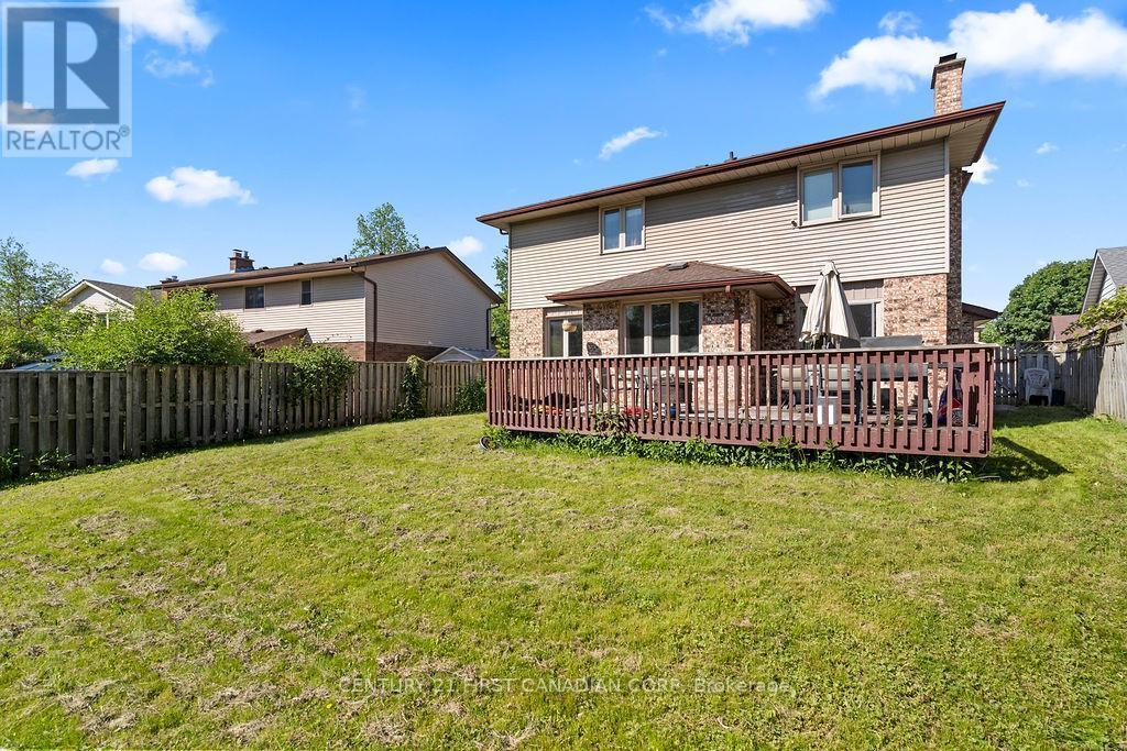 106 Pine Valley Drive, London South (South N), ON