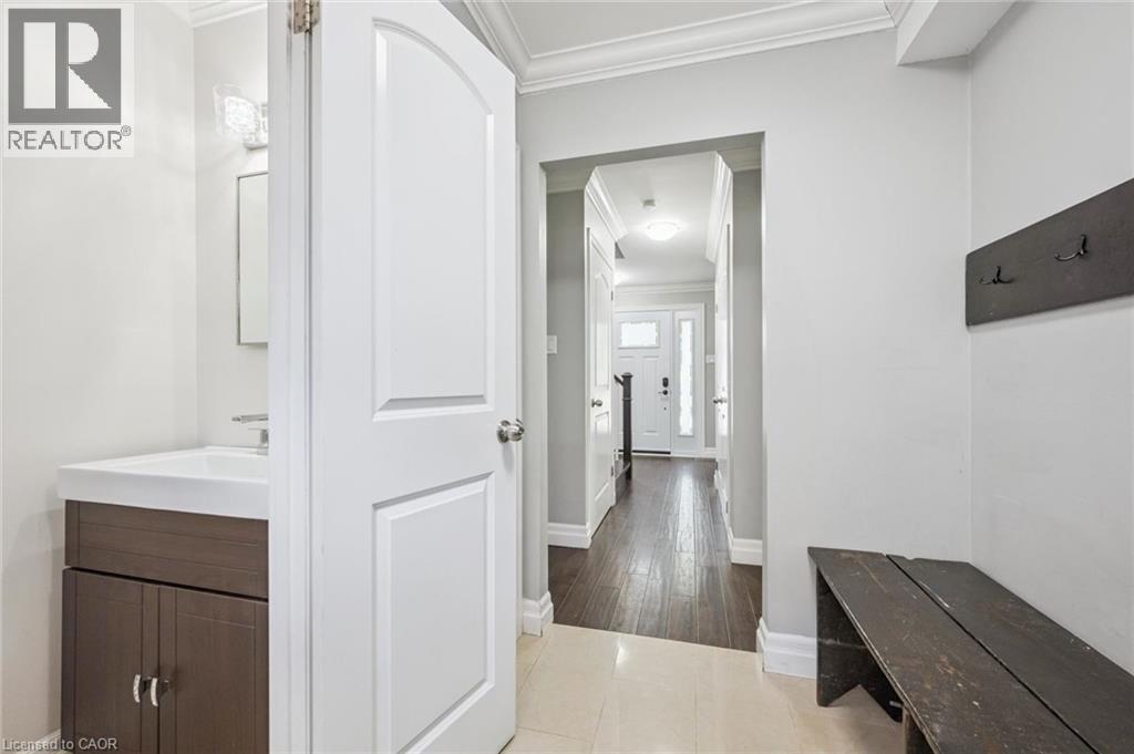 31 Glen Lake Crescent, Kitchener, ON