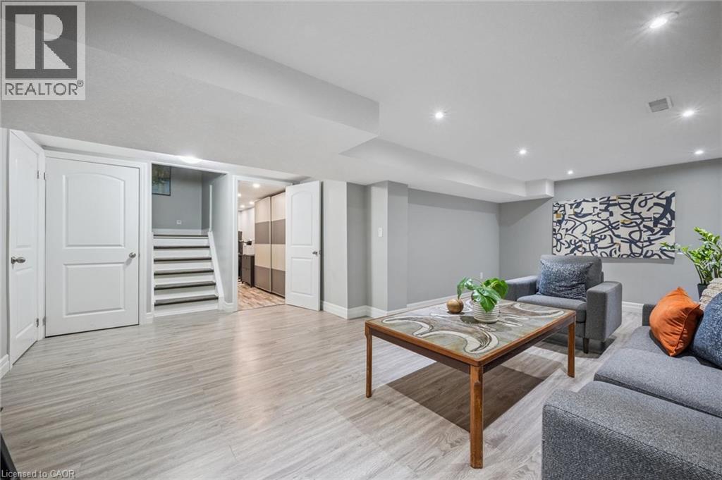 31 Glen Lake Crescent, Kitchener, ON