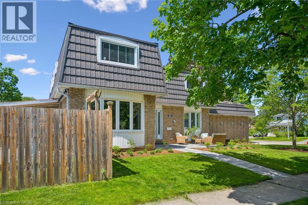 31 Glen Lake Crescent, Kitchener, ON