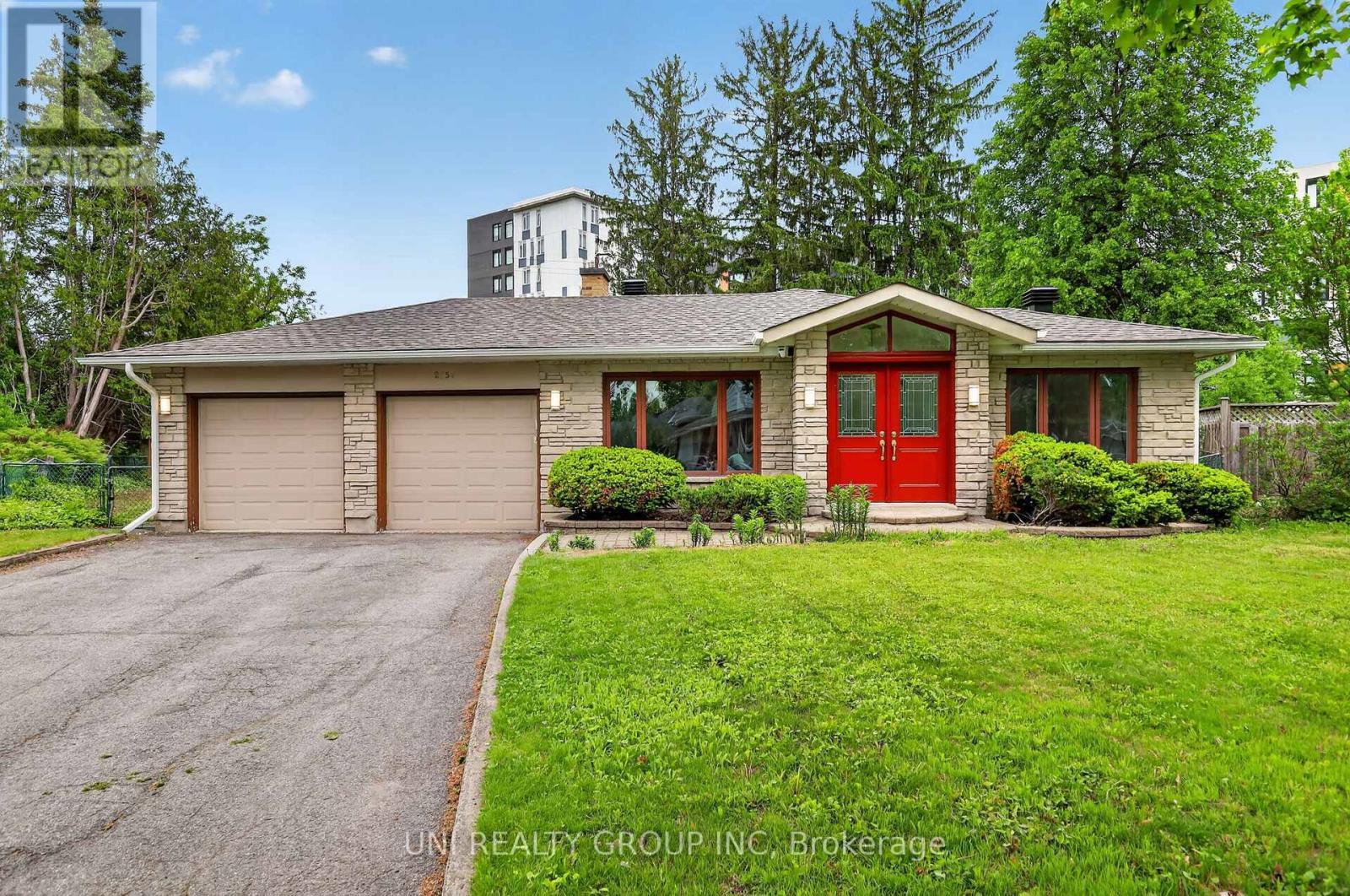 2554 Egan Road, Ottawa, ON