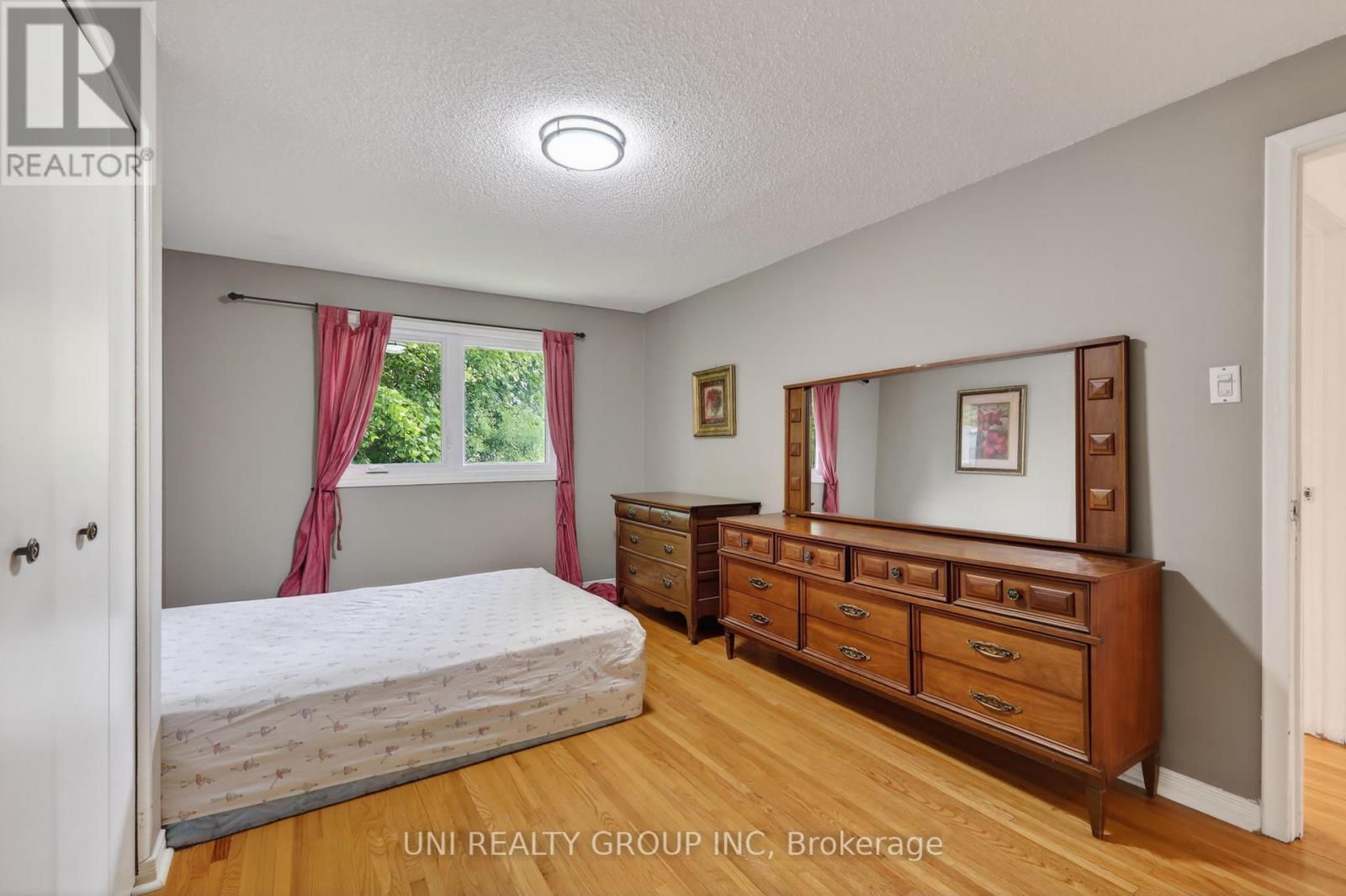 2554 Egan Road, Ottawa, ON