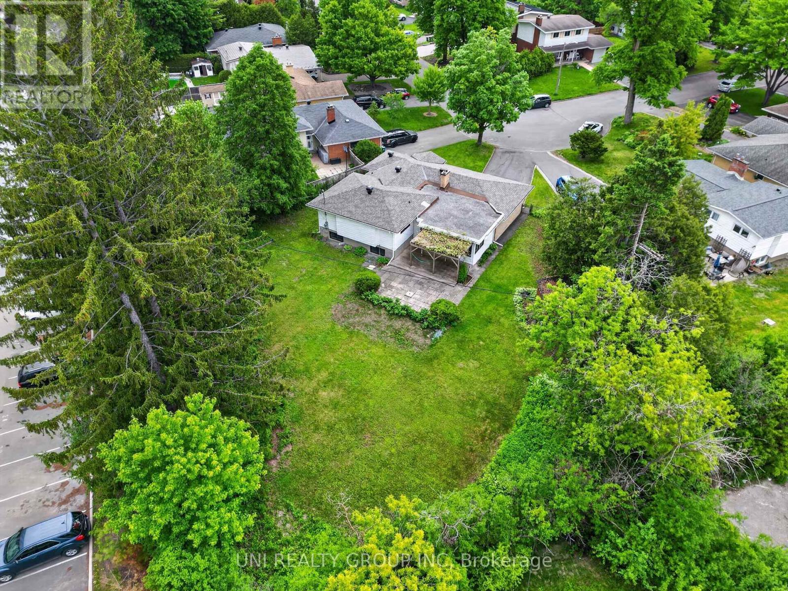 2554 Egan Road, Ottawa, ON