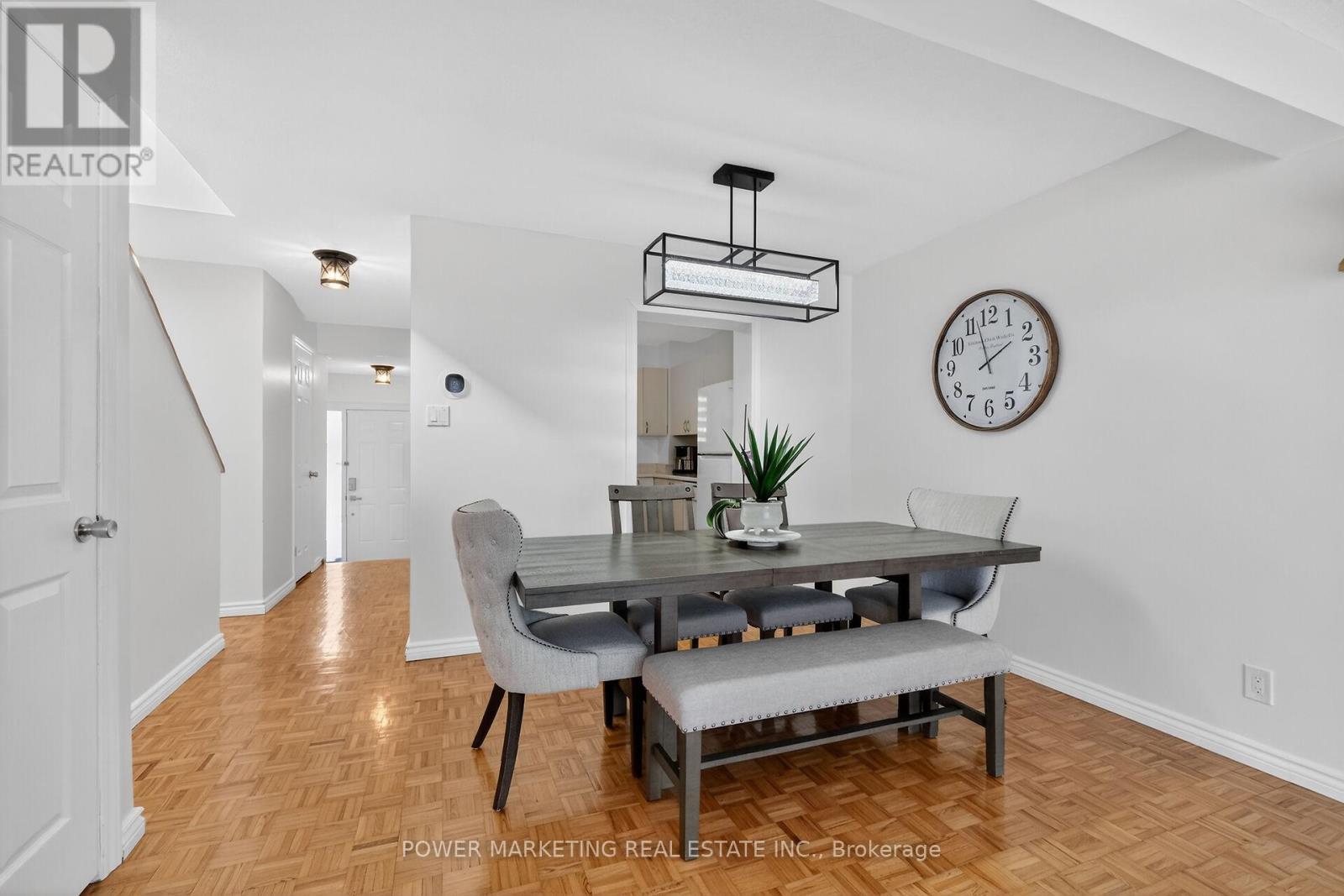 104 Bannerhill, Ottawa, ON