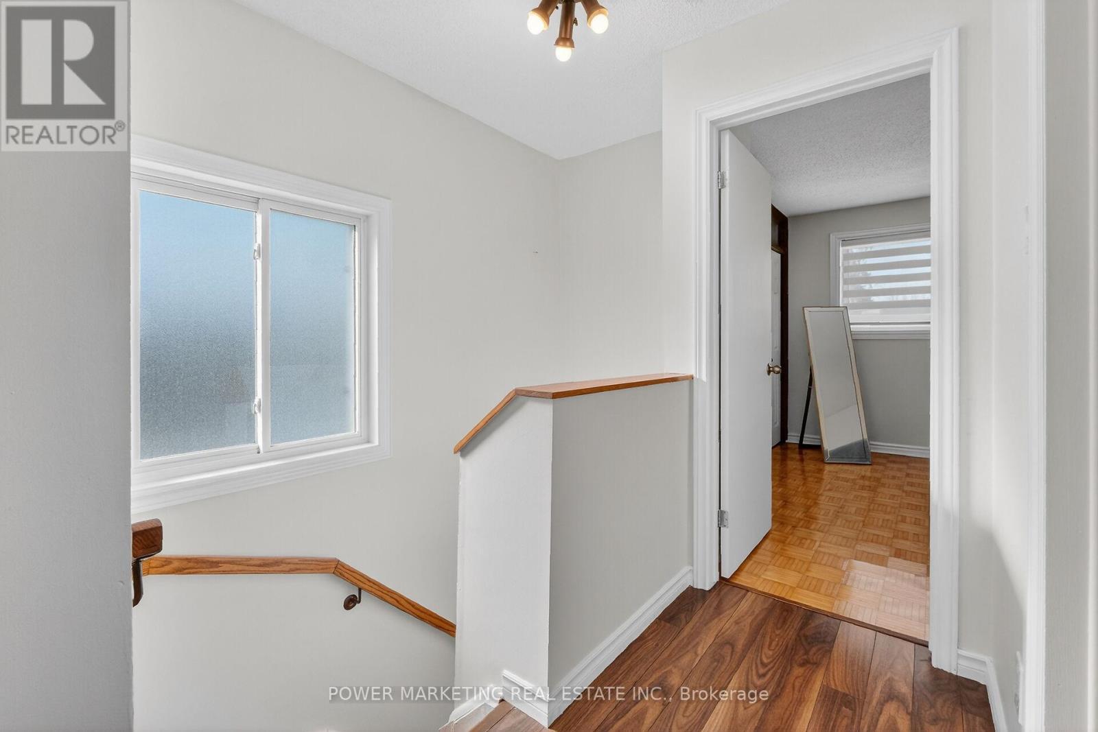 104 Bannerhill, Ottawa, ON