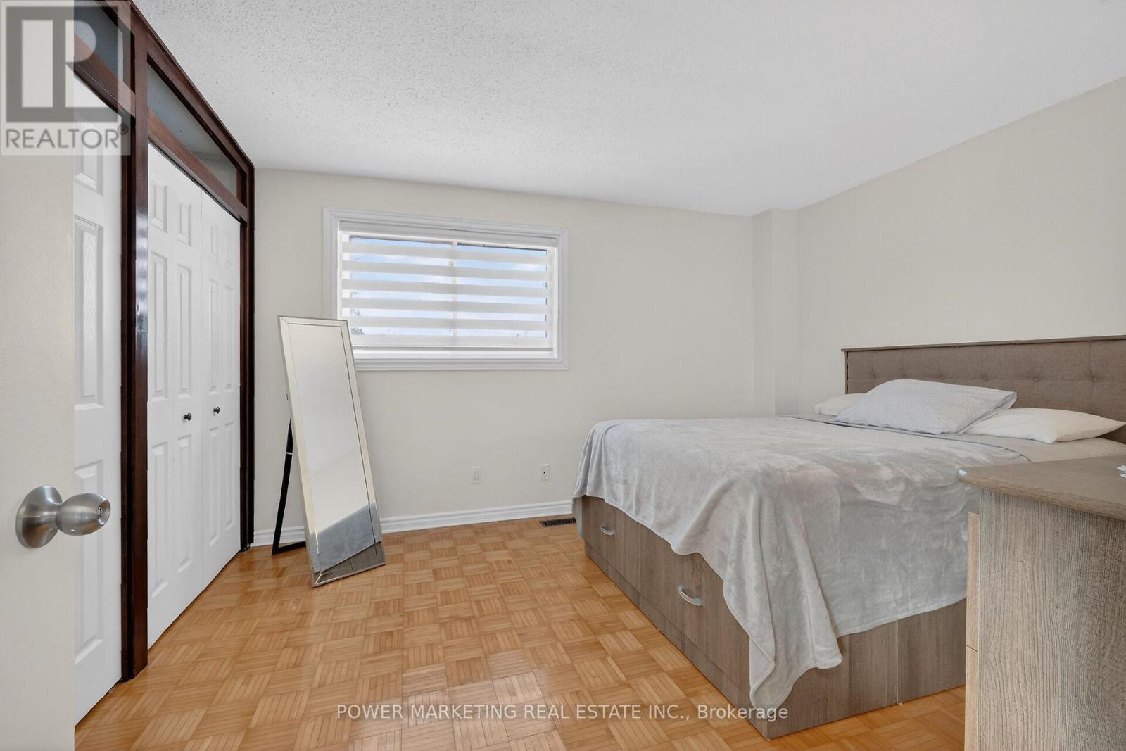 104 Bannerhill, Ottawa, ON