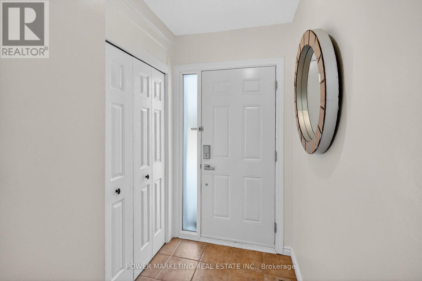 104 Bannerhill, Ottawa, ON