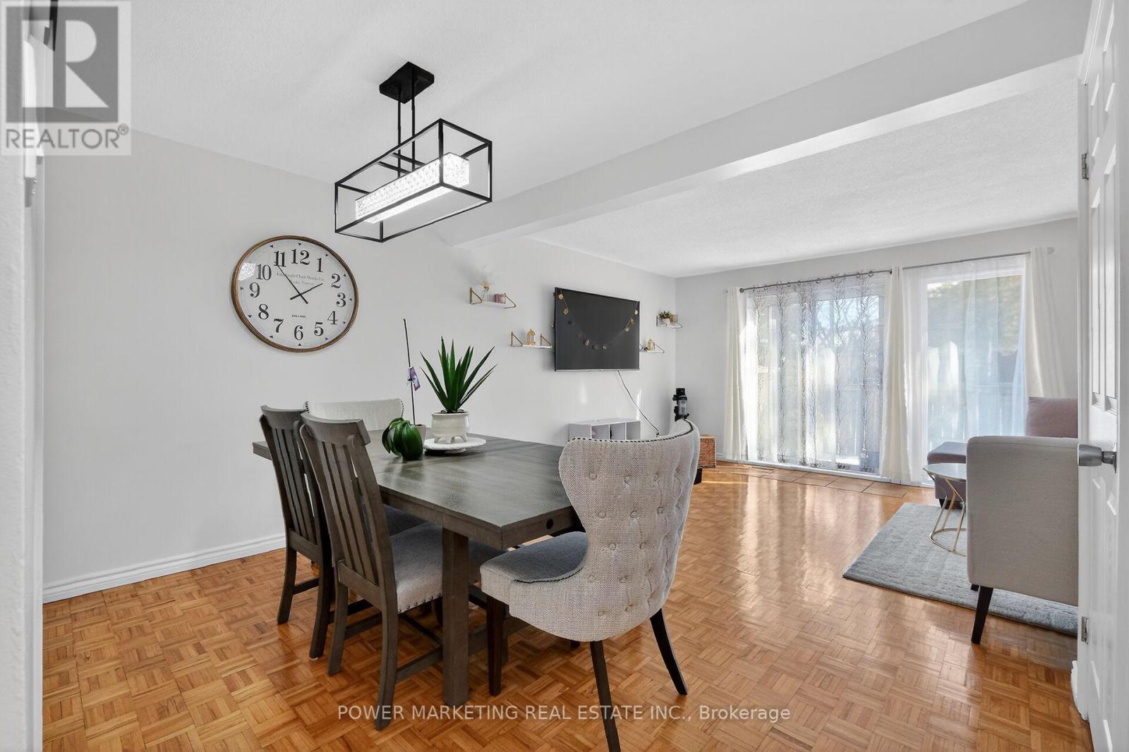 104 Bannerhill, Ottawa, ON