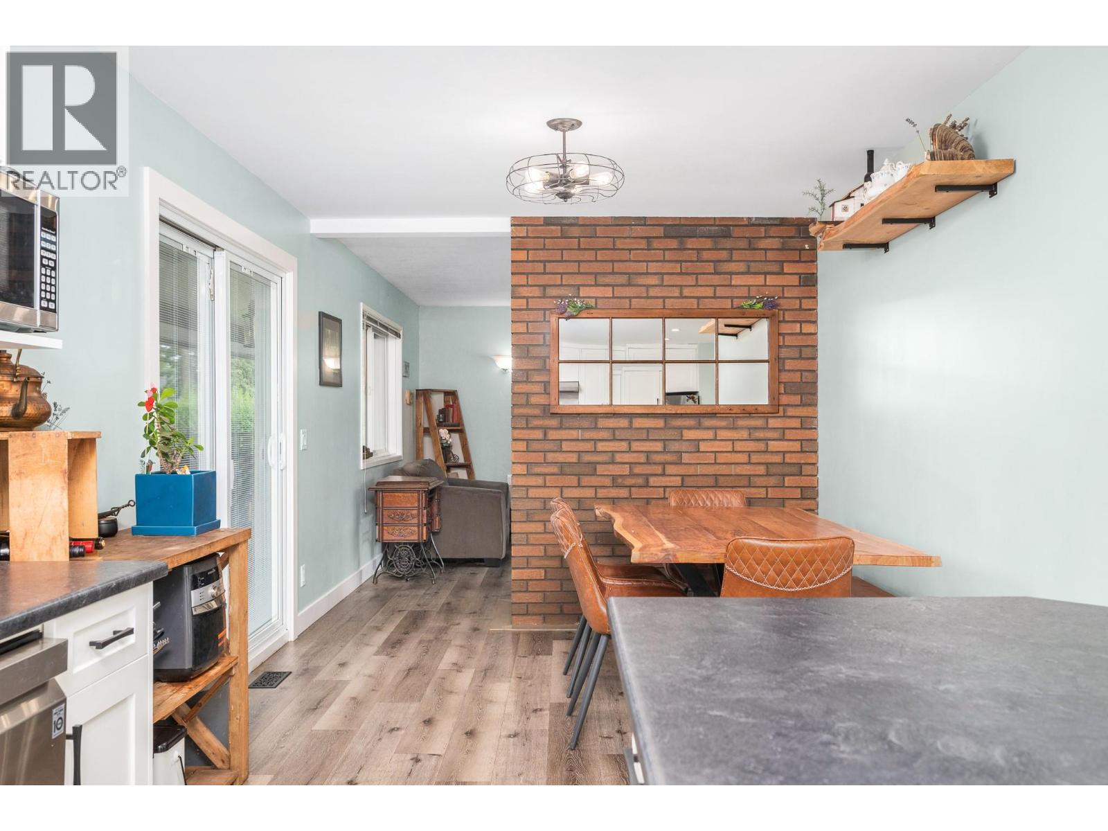 6596 Lavington Way, Coldstream, BC