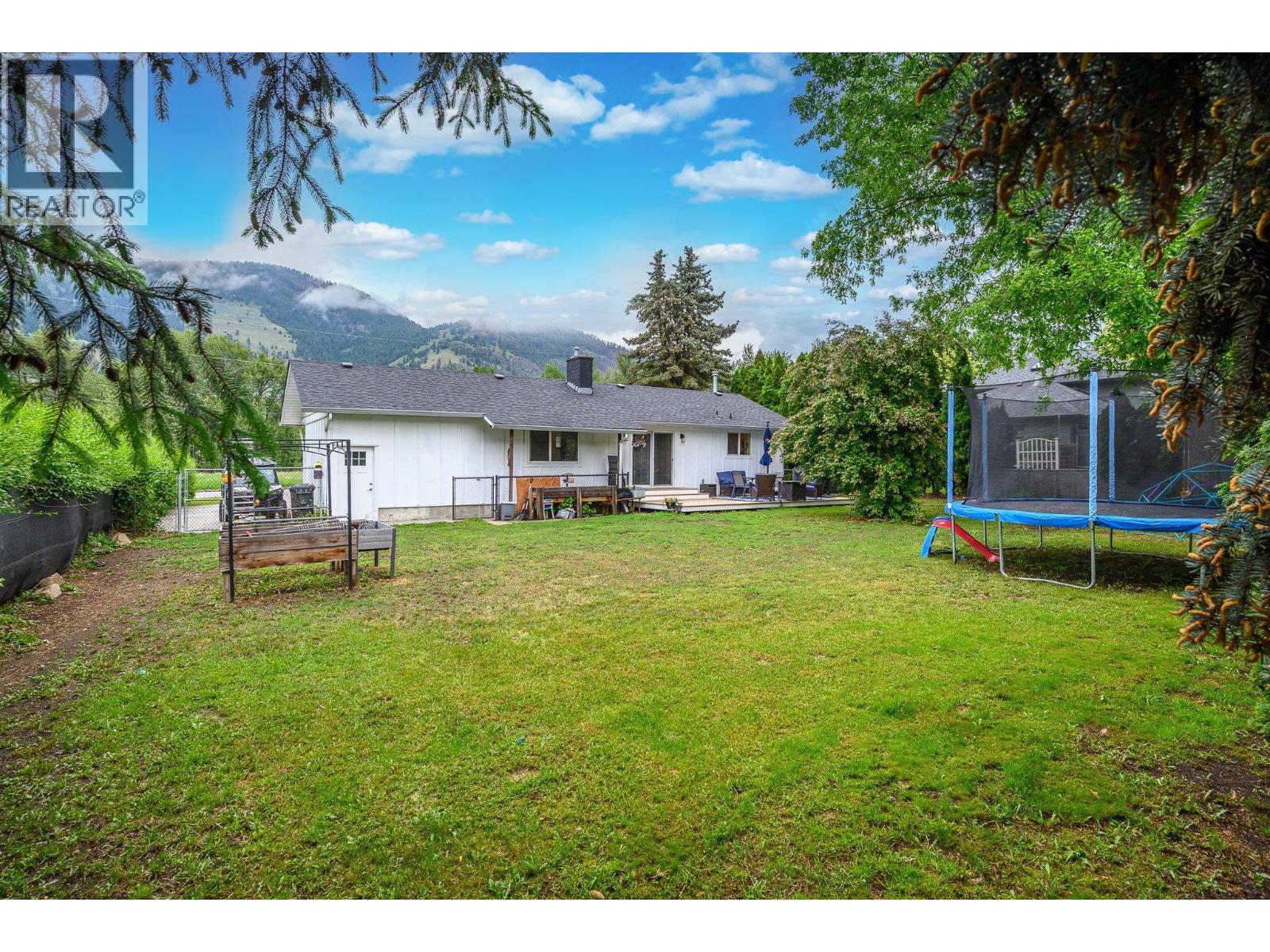 6596 Lavington Way, Coldstream, BC