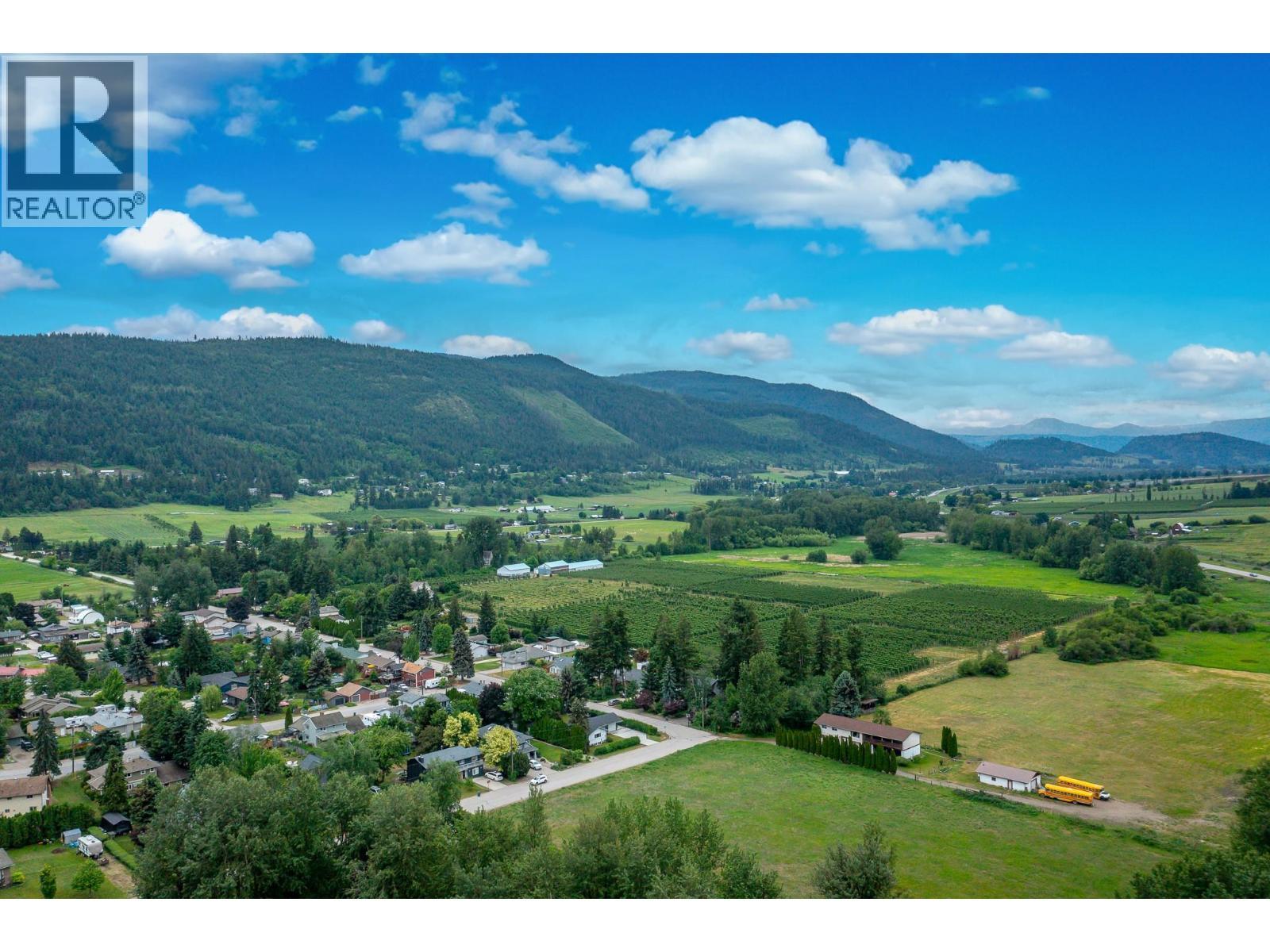 6596 Lavington Way, Coldstream, BC