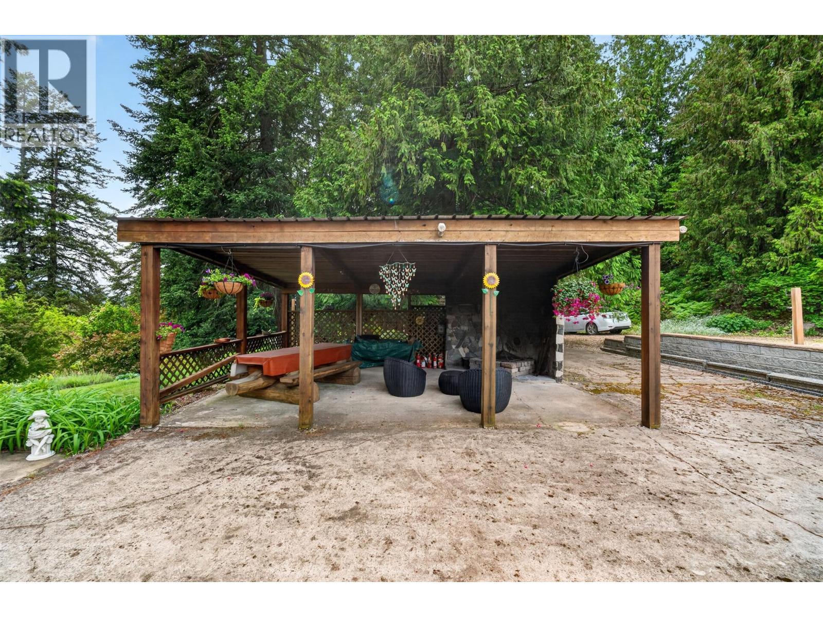 2030 Solsqua-Sicamous Road, Sicamous, BC - Outdoor