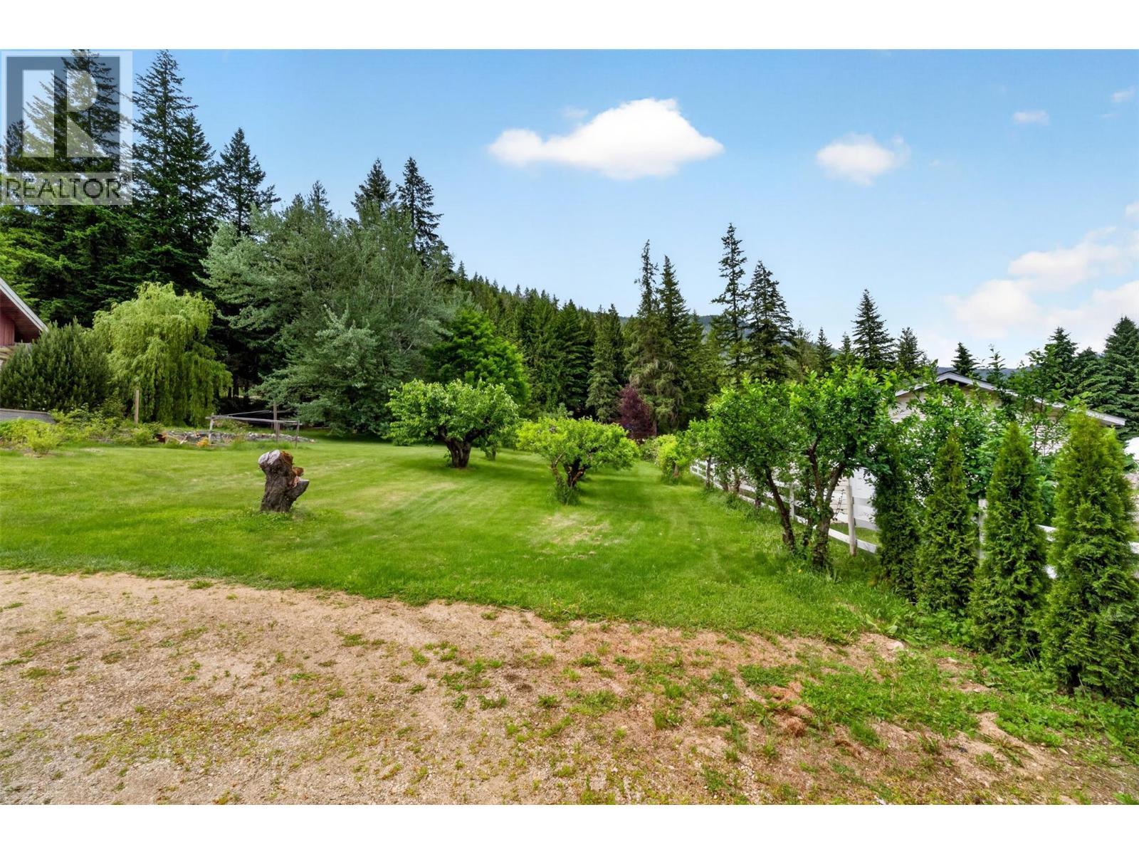 2030 Solsqua-Sicamous Road, Sicamous, BC - Outdoor