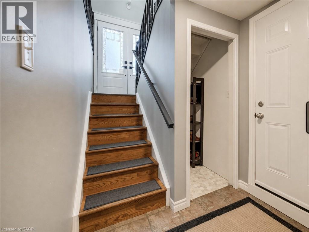 4 Ronald Road, Cambridge, ON