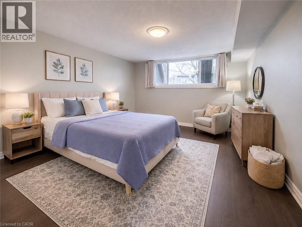 4 Ronald Road, Cambridge, ON