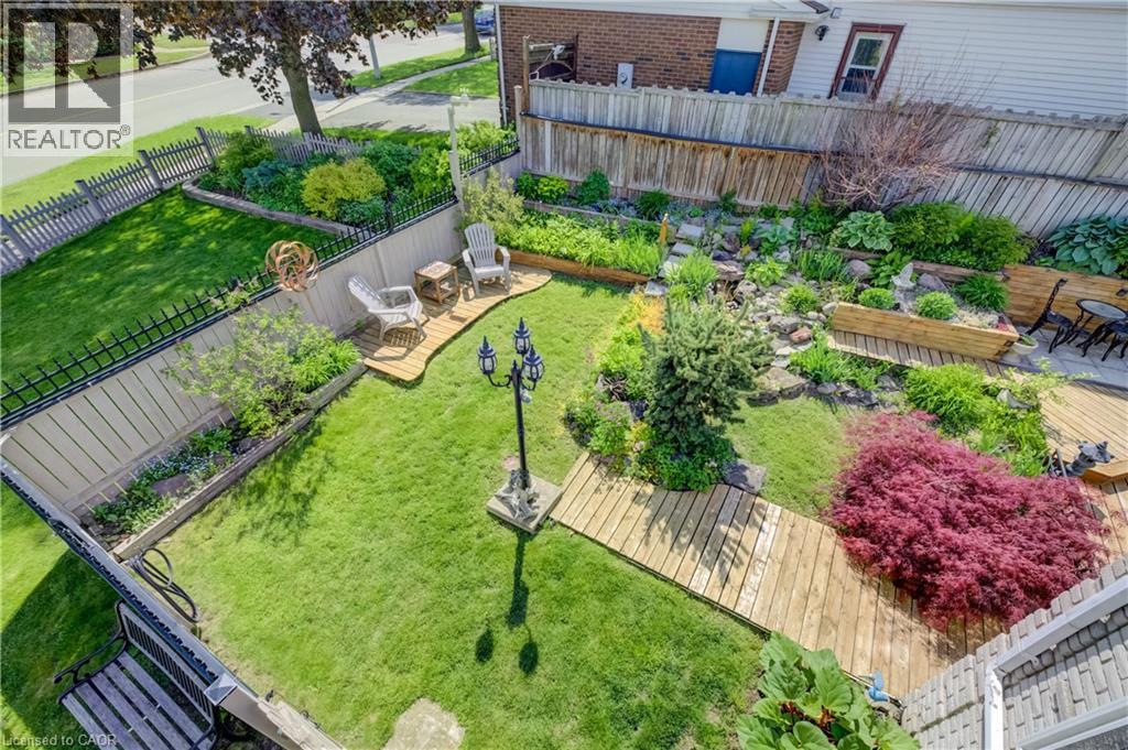 135 Royal Orchard Drive, Kitchener, ON - Outdoor