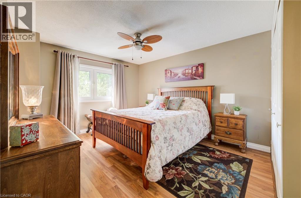 135 Royal Orchard Drive, Kitchener, ON - Indoor Photo Showing Bedroom