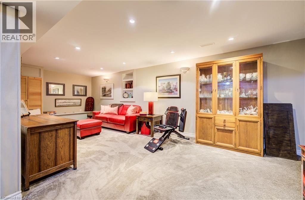 135 Royal Orchard Drive, Kitchener, ON - Indoor