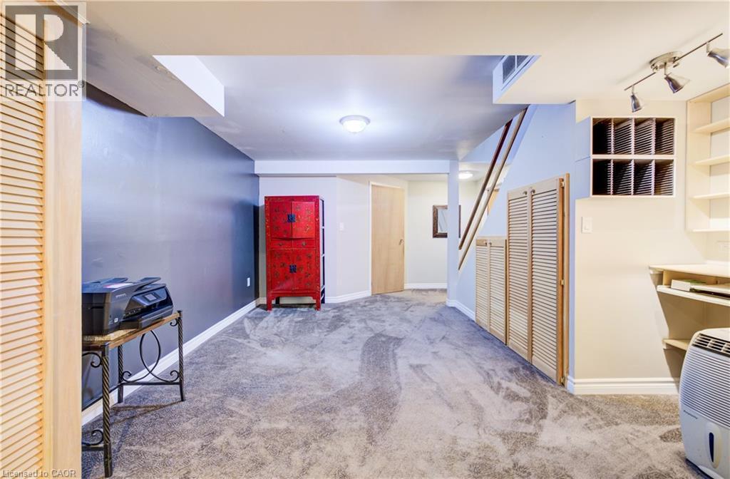 135 Royal Orchard Drive, Kitchener, ON - Indoor Photo Showing Other Room