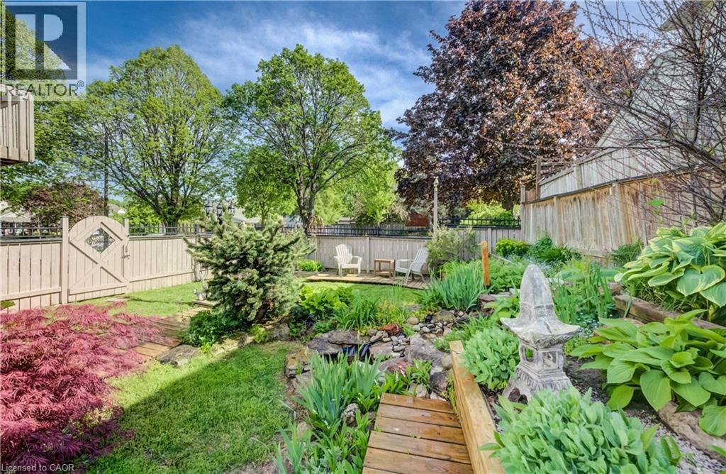 135 Royal Orchard Drive, Kitchener, ON - Outdoor With Backyard