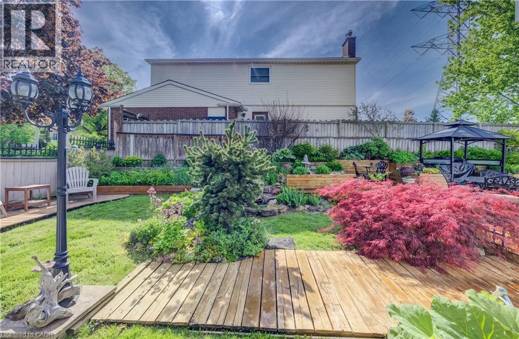 135 Royal Orchard Drive, Kitchener, ON - Outdoor With Deck Patio Veranda