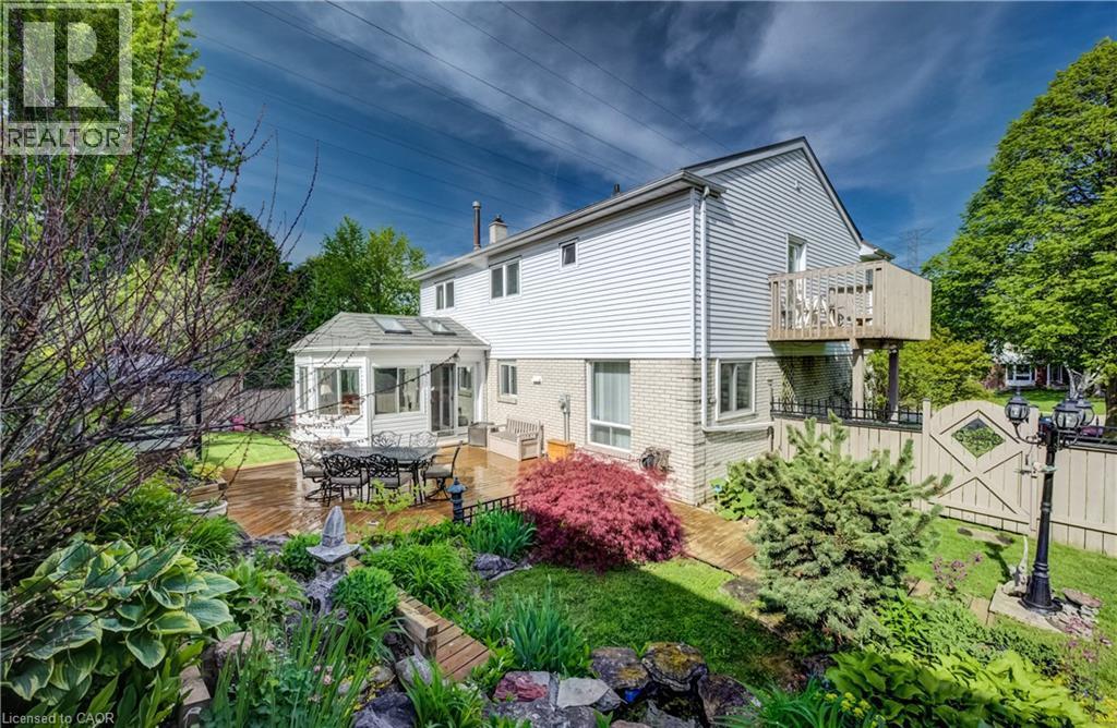 135 Royal Orchard Drive, Kitchener, ON - Outdoor