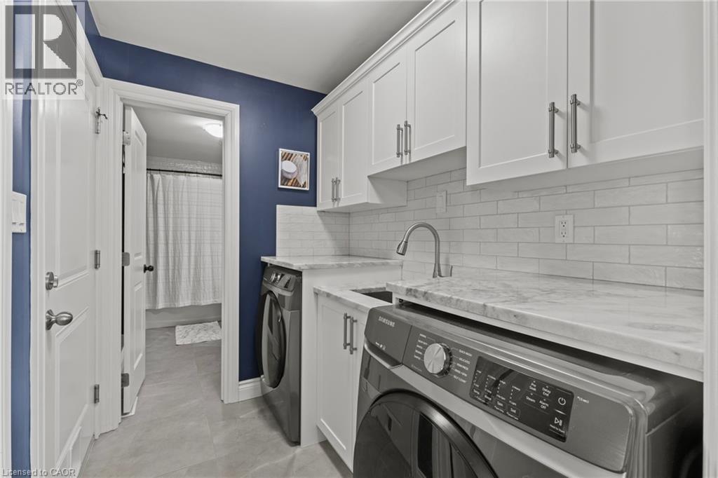 214 Binbrook Road, Glanbrook, ON