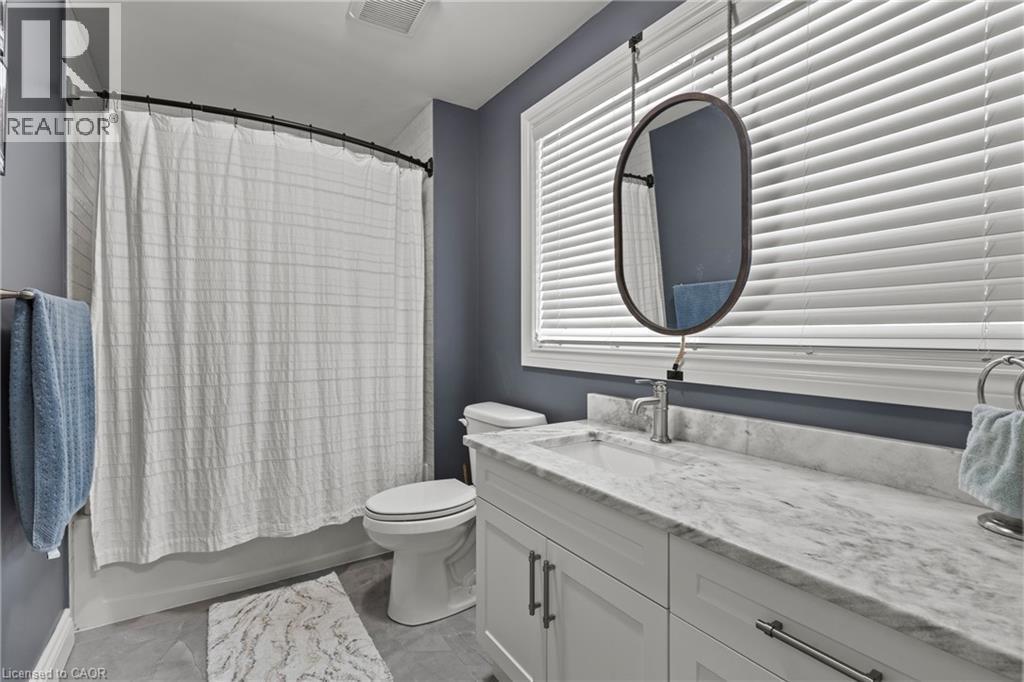 214 Binbrook Road, Glanbrook, ON