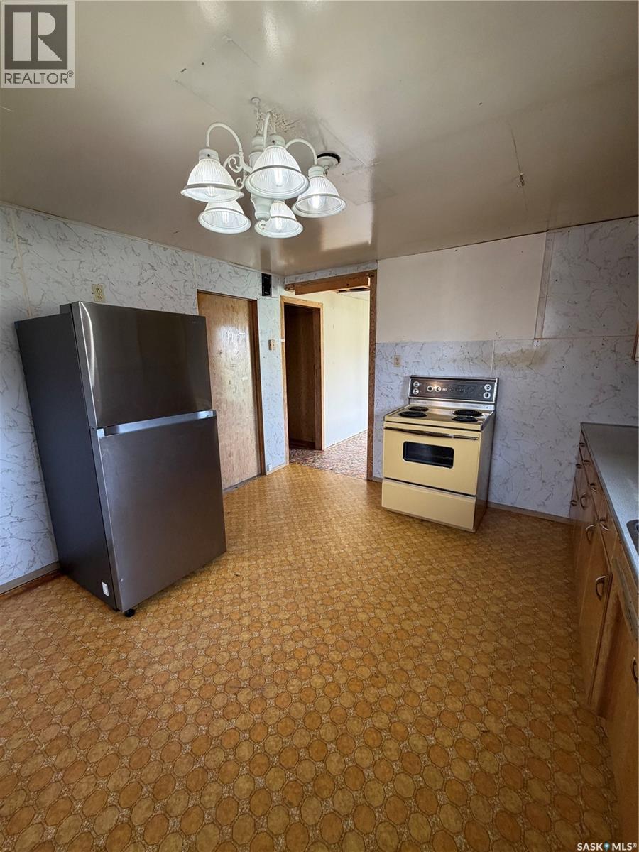 112 1St Avenue N, Beechy, SK