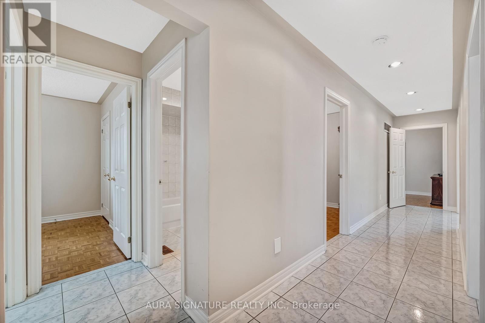 30 Graceview Court, Vaughan, ON