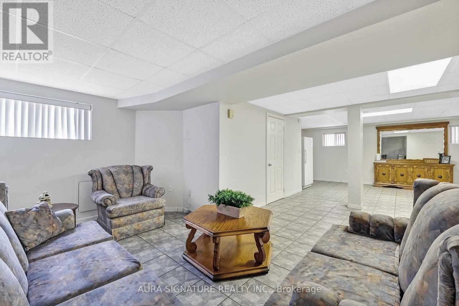 30 Graceview Court, Vaughan, ON