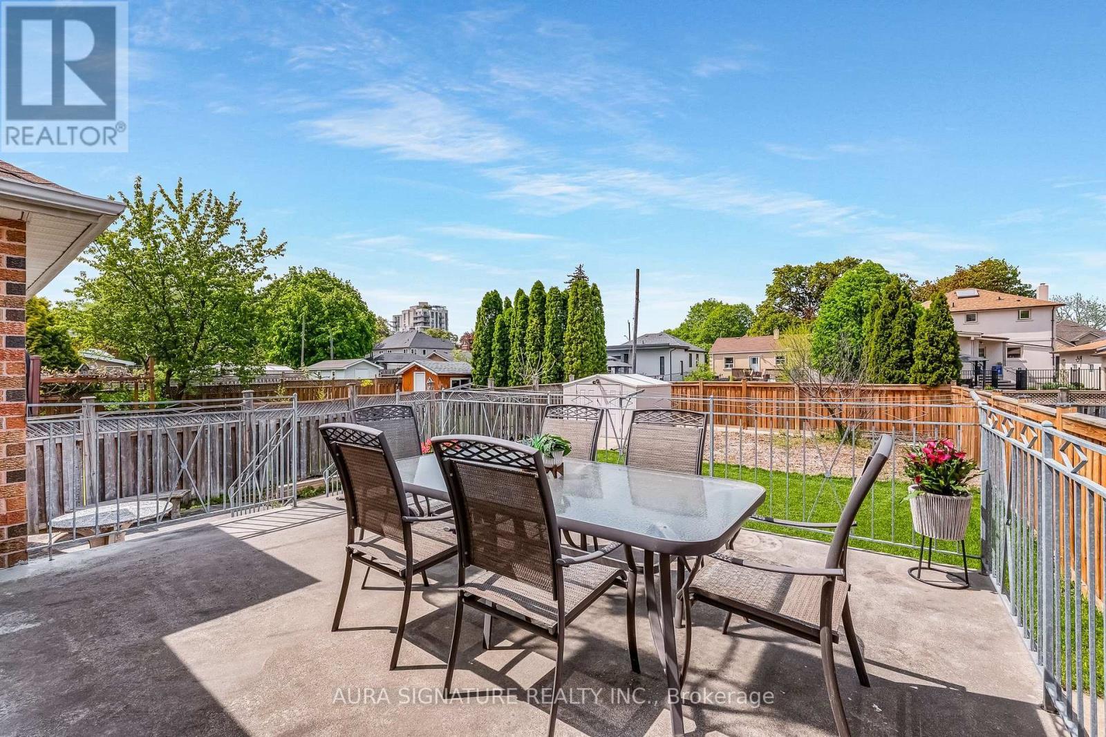30 Graceview Court, Vaughan, ON