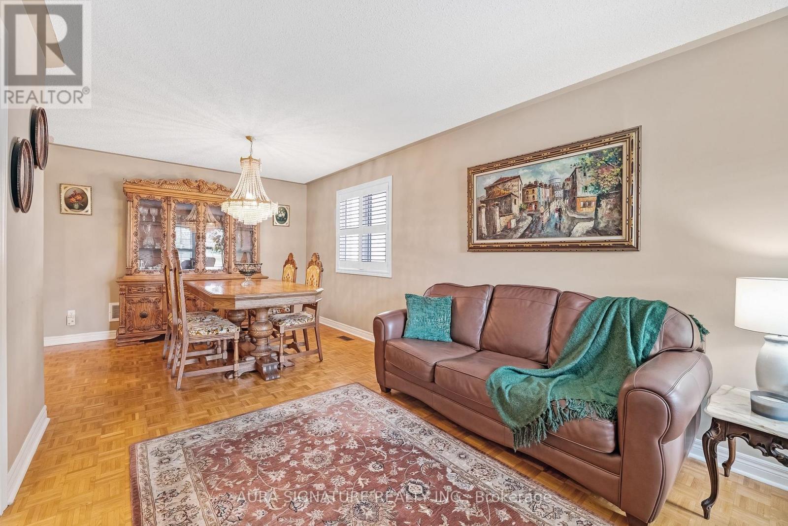 30 Graceview Court, Vaughan, ON