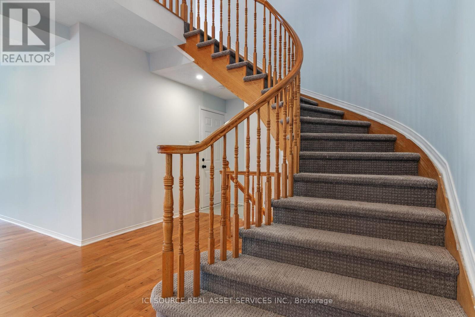 140 Annapolis Circle, Ottawa, ON
