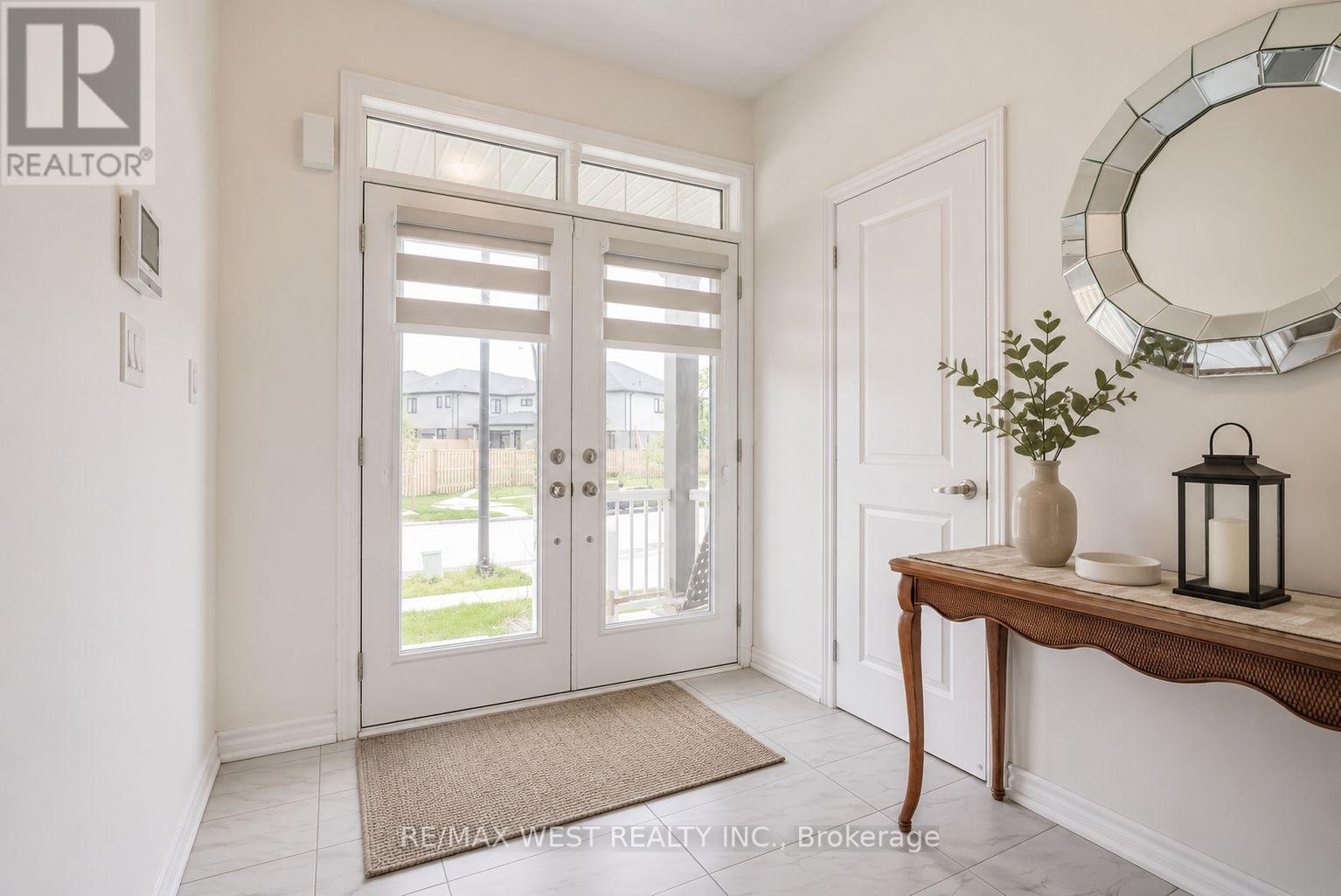 35 Gilham Way, Brant, ON