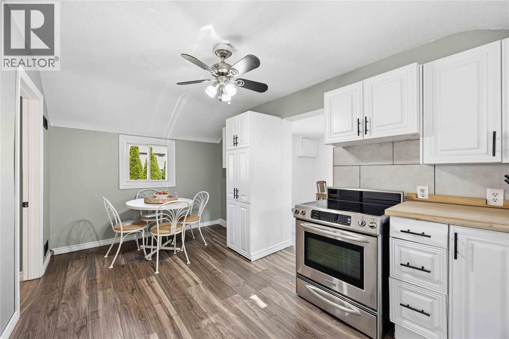 534 Plympton Street, Plympton-Wyoming, ON