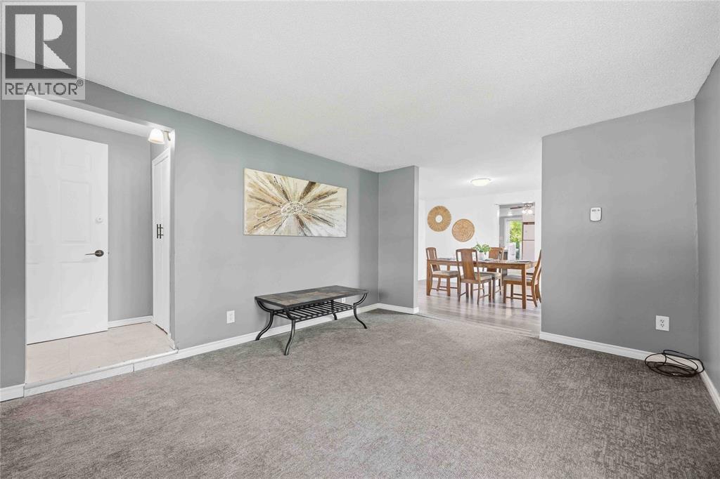 534 Plympton Street, Plympton-Wyoming, ON
