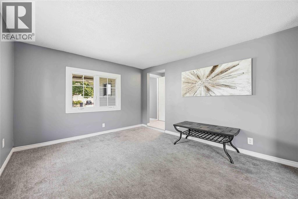 534 Plympton Street, Plympton-Wyoming, ON