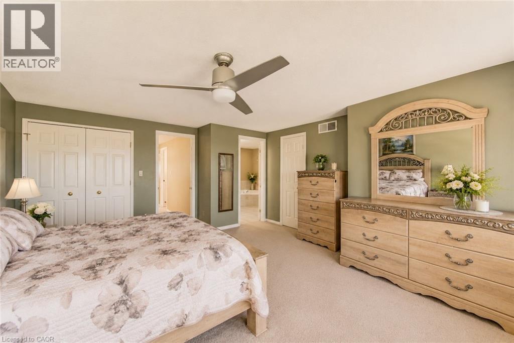 913 Copper Leaf Crescent, Kitchener, ON