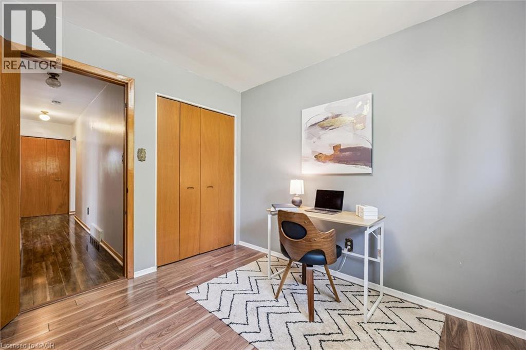 24 Devonglen Court, Kitchener, ON