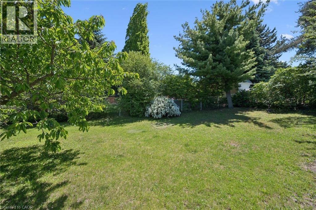24 Devonglen Court, Kitchener, ON