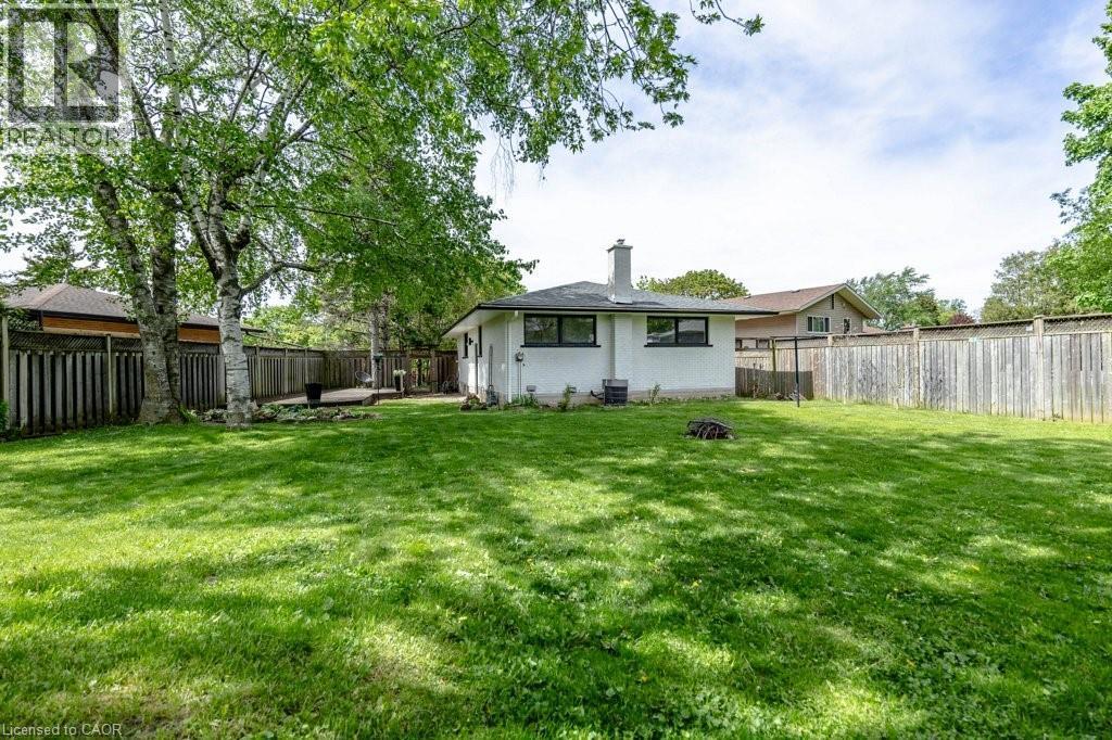 22 Charlotte Crescent, Kitchener, ON