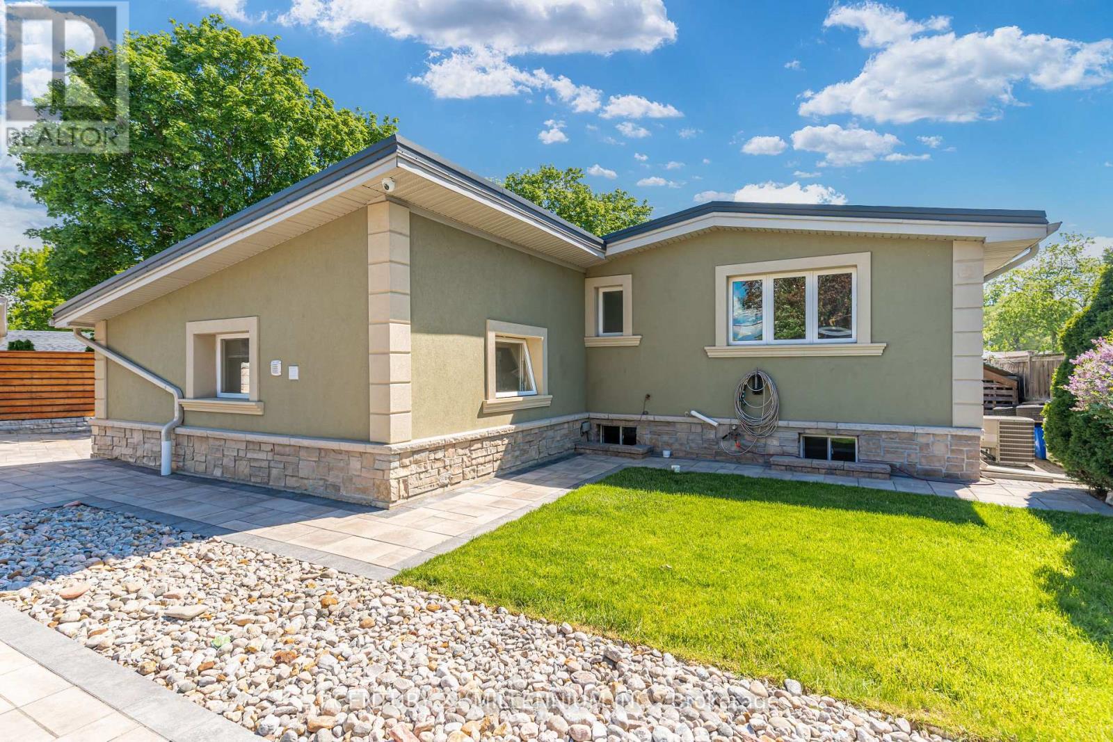 26 Alston Court, Brampton, ON