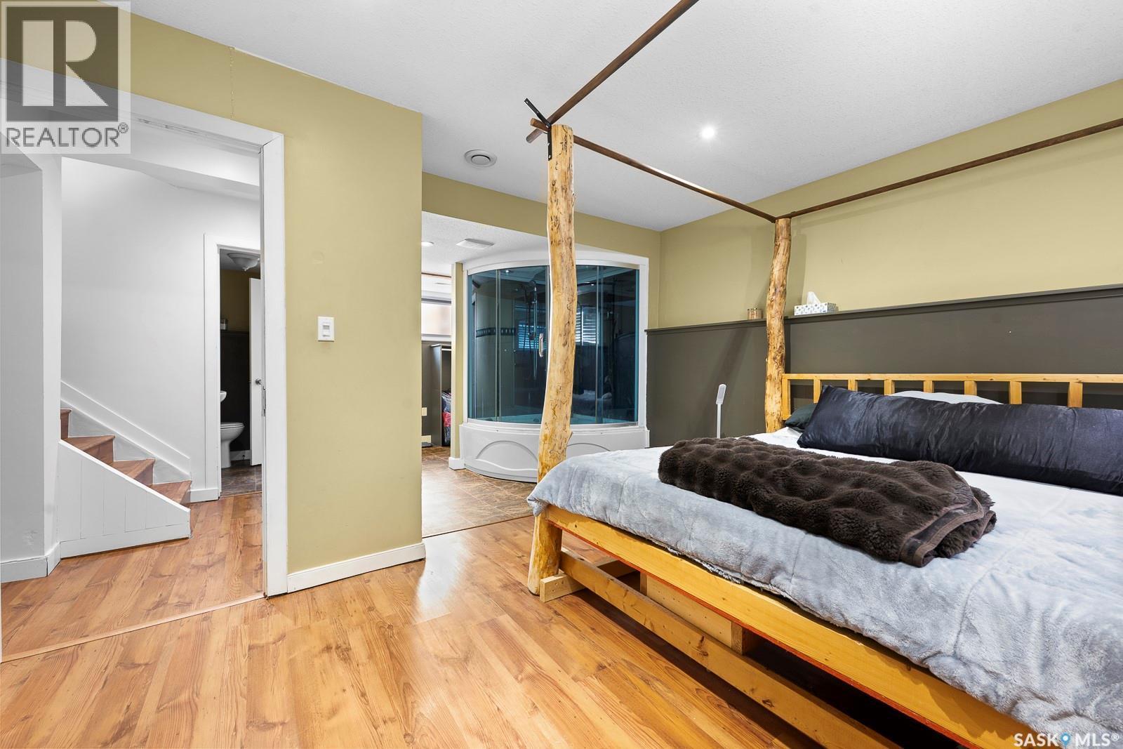 2 Pleasantview Bay, Regina, SK