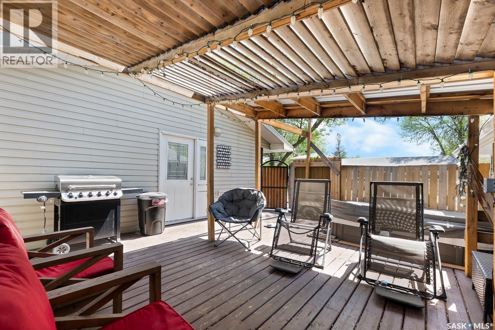 2 Pleasantview Bay, Regina, SK